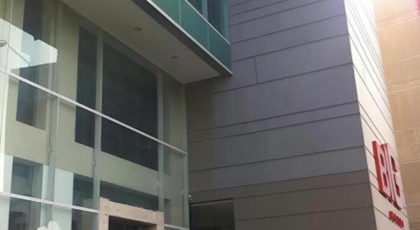 U Stay Hotel Mangga Besar จาการ์ตา ภายนอก รูปภาพ