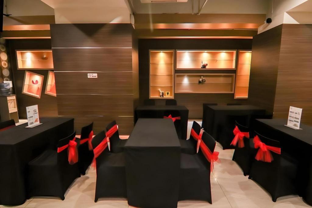 U Stay Hotel Mangga Besar จาการ์ตา ภายนอก รูปภาพ