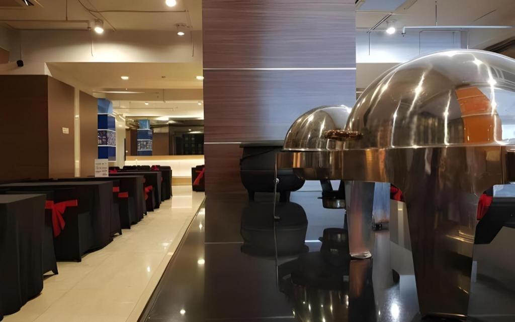 U Stay Hotel Mangga Besar จาการ์ตา ภายนอก รูปภาพ