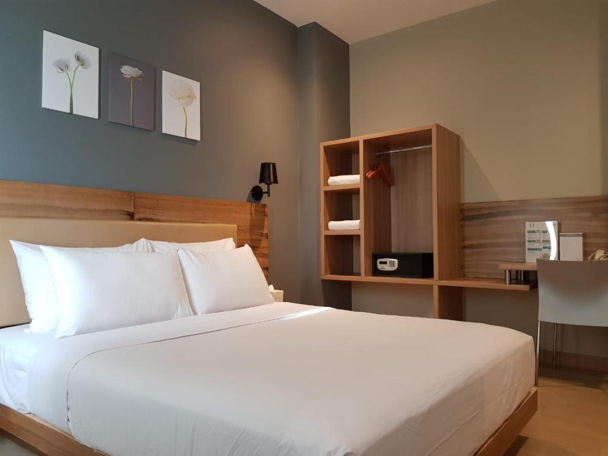 U Stay Hotel Mangga Besar จาการ์ตา ภายนอก รูปภาพ